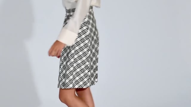 Front pleated skirt in cotton satin Black Tartan