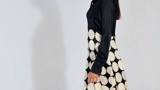 Silk shirt-dress in black daisy print